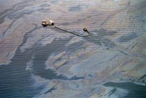 ss-090317-exxon-valdez-05.grid-8x2